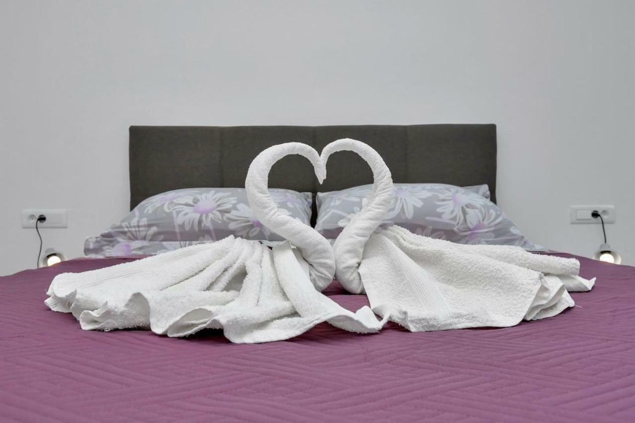 Holiday Home E Bast ภายนอก รูปภาพ