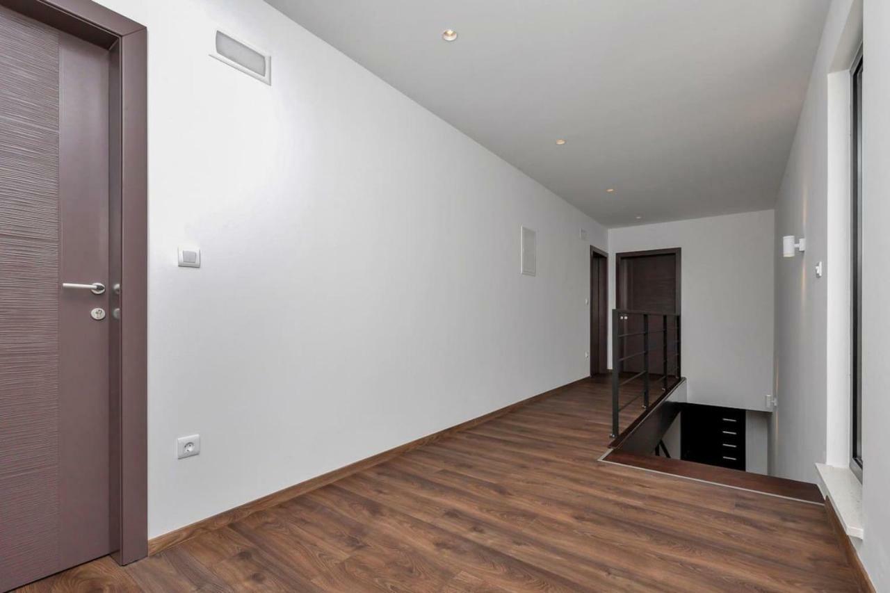 Holiday Home E Bast ภายนอก รูปภาพ