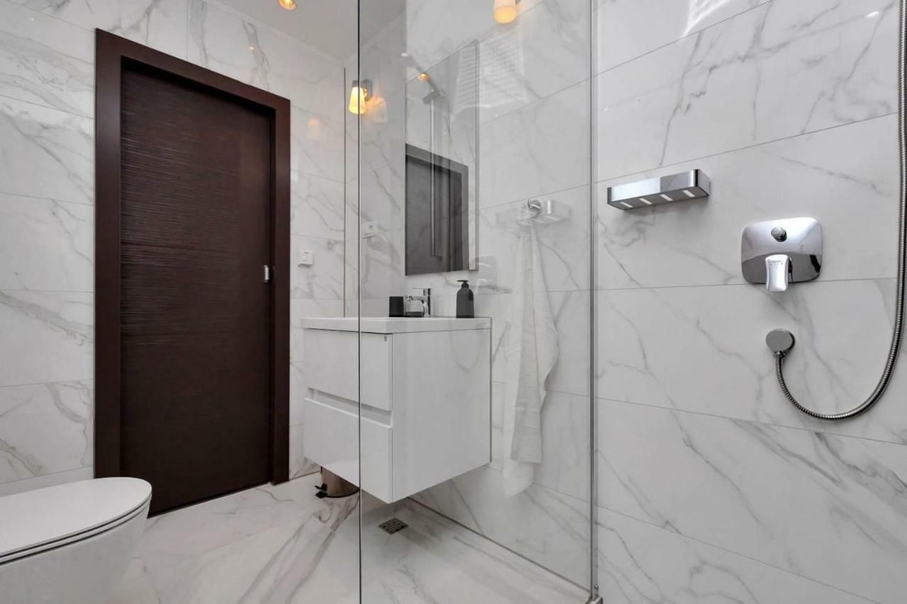 Holiday Home E Bast ภายนอก รูปภาพ