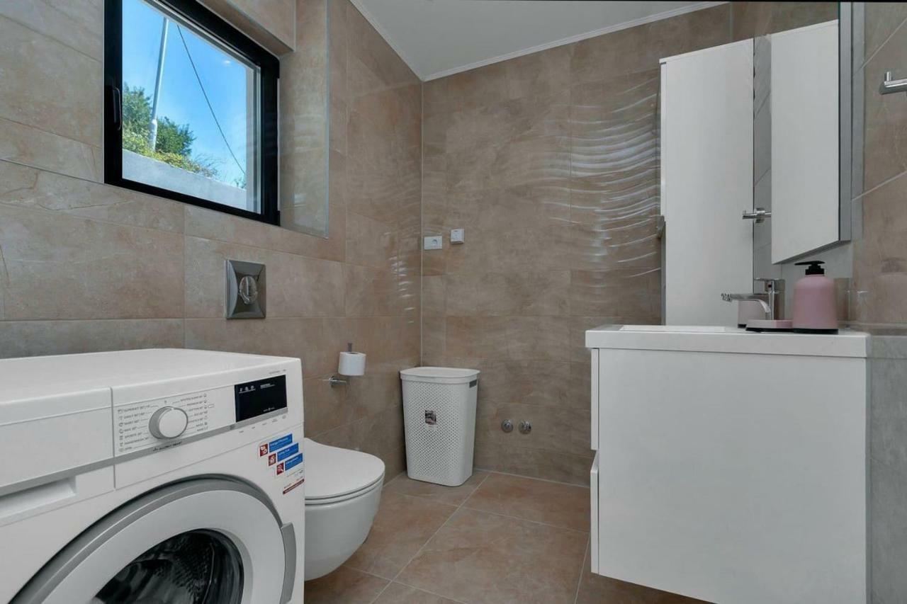 Holiday Home E Bast ภายนอก รูปภาพ